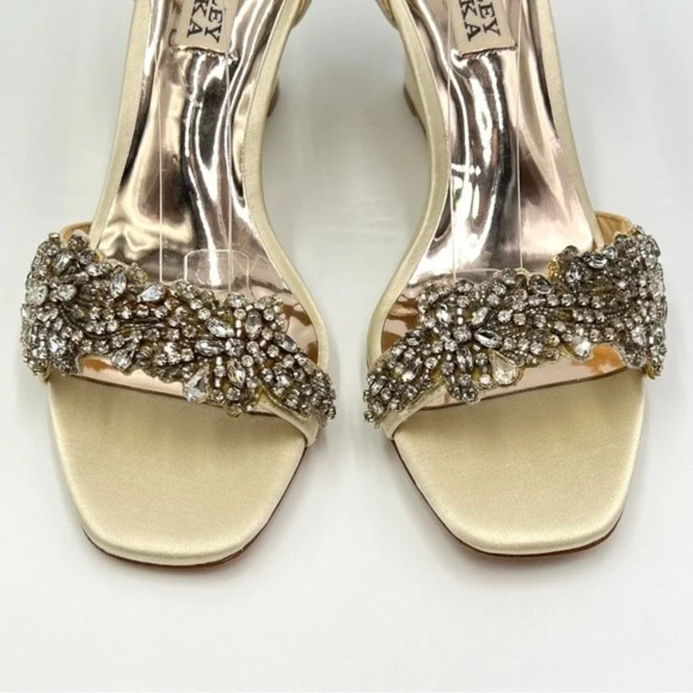 Badgley Mischka Size‎ 6 Aliyah Ivory Satin Jeweled Wedge Sandals Shoes Heels
